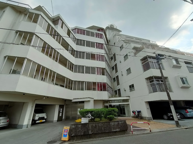 自由が丘スカイハイツの外観